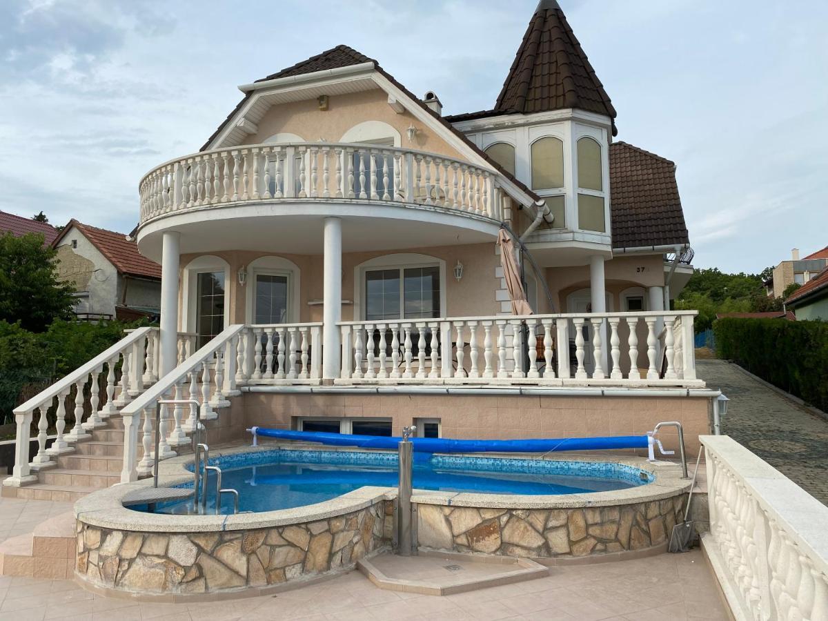 A- Villa Балатонфюред Екстер'єр фото